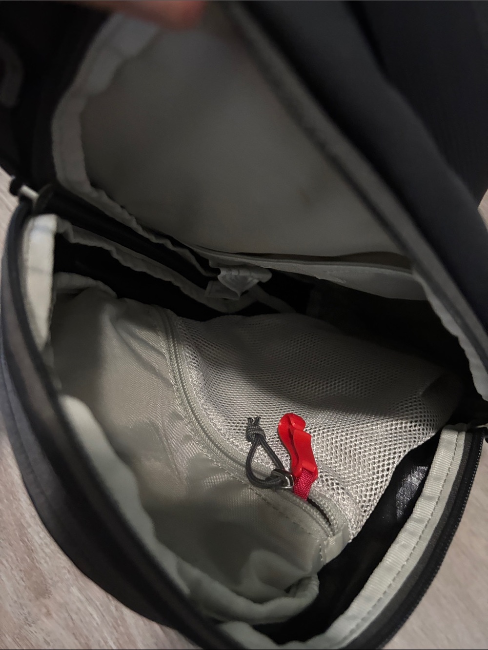 OSPREY Daylite Black Men’s Sling Belt Bag - Picture 11 of 12
